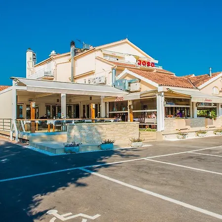 约索酒店 3* Sukošan