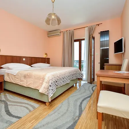 Joso 3* Sukošan