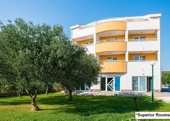 Ξενοδοχείο Joso 3*